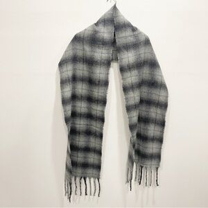Gap Men’s Recycled Cozy Fringe Scarf Grey Plaid